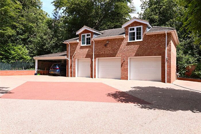 5 Bedroom Detached House To Rent In Cranley Road, Hersham, Walton-On-Thames, KT12