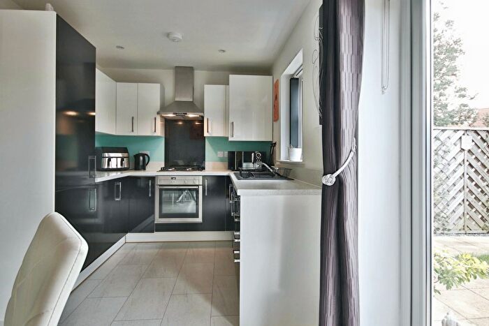 3 Bedroom End Terrace House For Sale In Northgate, Hull, HU7