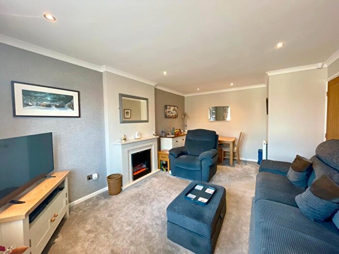 2 Bedroom Bungalow For Sale In Pasture Close, Armthorpe, Doncaster, DN3