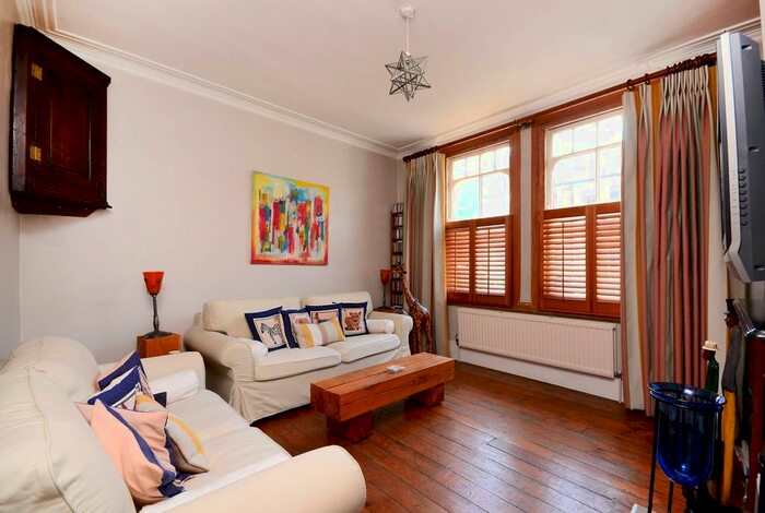 1 Bedroom Flat To Rent In Kingswood Road, Clapham Park, London, SW2