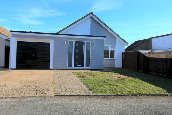 3 Bedroom Detached Bungalow To Rent In Westmorland Road, Old Felixstowe, Felixstowe IP11