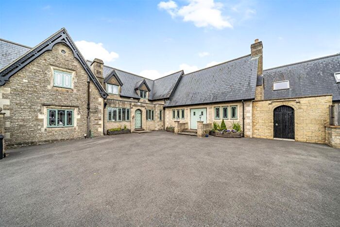 10 Bedroom Detached House For Sale In Thornhill, Stalbridge, Sturminster Newton, DT10