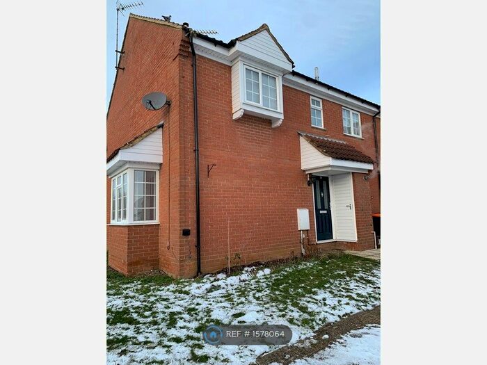 2 Bedroom End Of Terrace House To Rent In Fyne Drive, Leighton Buzzard, LU7