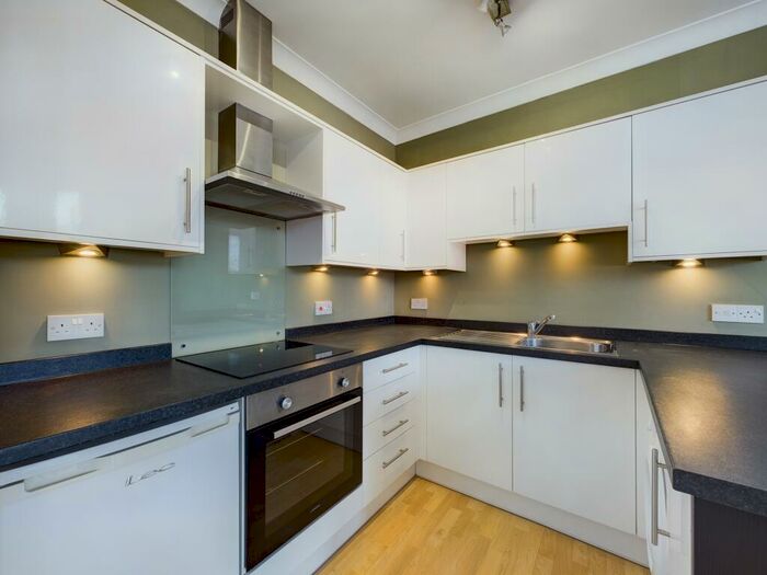 2 Bedroom Apartment To Rent In Anlaby Road, HU3