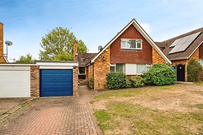 4 Bedroom Detached House For Sale In Dove House Crescent, Slough, SL2
