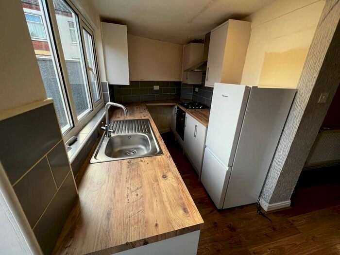 3 Bedroom Flat To Rent In Leopold Road, Coventry, CV1