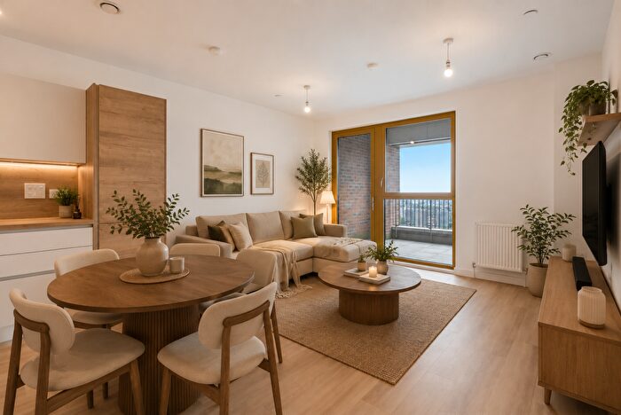 1 Bedroom Apartment To Rent In Vista Heights, Ilderton Road, London, SE15