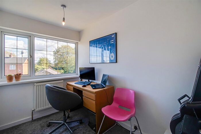 3 Bedroom End Terrace House For Sale In Co Operative Street, Dewsbury, WF12