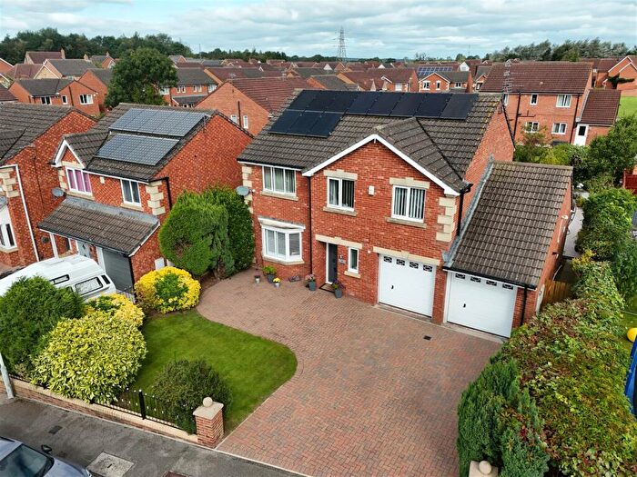 4 Bedroom Detached House For Sale In Marazion Drive, Darlington, DL3