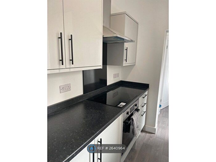 3 Bedroom Terraced House To Rent In Harold Road, Birmingham, B16