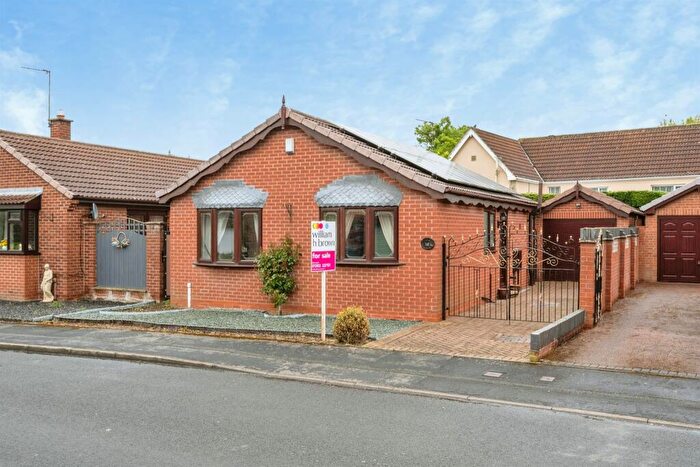 2 Bedroom Detached Bungalow For Sale In Church Fields Road, Rossington, Doncaster, DN11