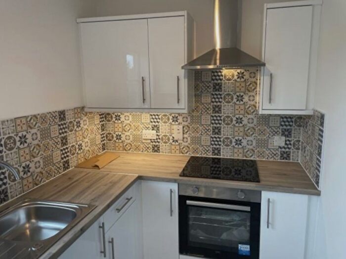 2 Bedroom Flat To Rent In Marathon Way, London, SE28