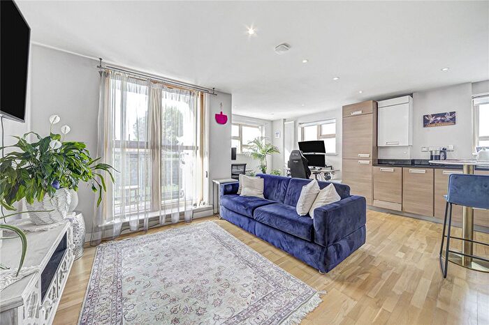 1 Bedroom Flat For Sale In Denford Street, Greenwich, SE10