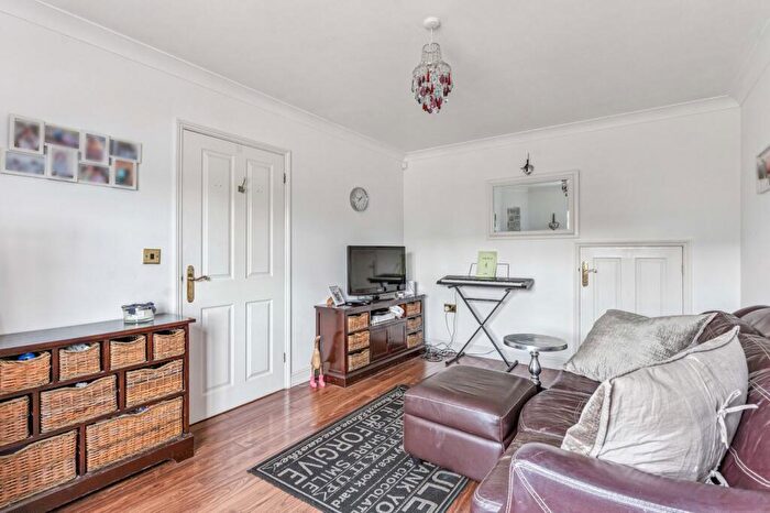 5 Bedroom Detached House For Sale In Whiteman Close, Langford, Biggleswade, SG18