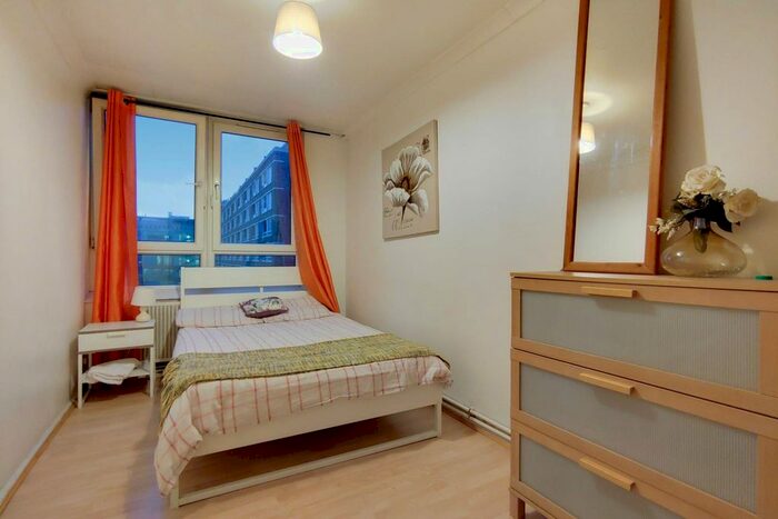 3 Bedroom Flat For Sale In Old Street, Old Street, London, EC1V