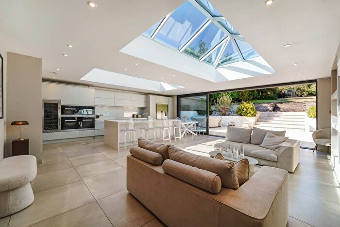 4 Bedroom Detached House To Rent In Reigate Road, Epsom, KT17