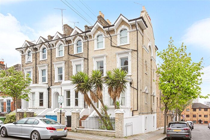 1 Bedroom Flat For Sale In Aspley Road, London, SW18