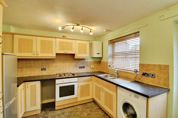 2 Bedroom Semi-detached House For Sale In Bank End Close, Bolton Upon Dearne, S63