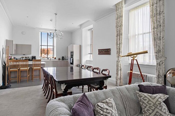 2 Bedroom Apartment For Sale In Blencowe Close, Backford, Chester, CH1