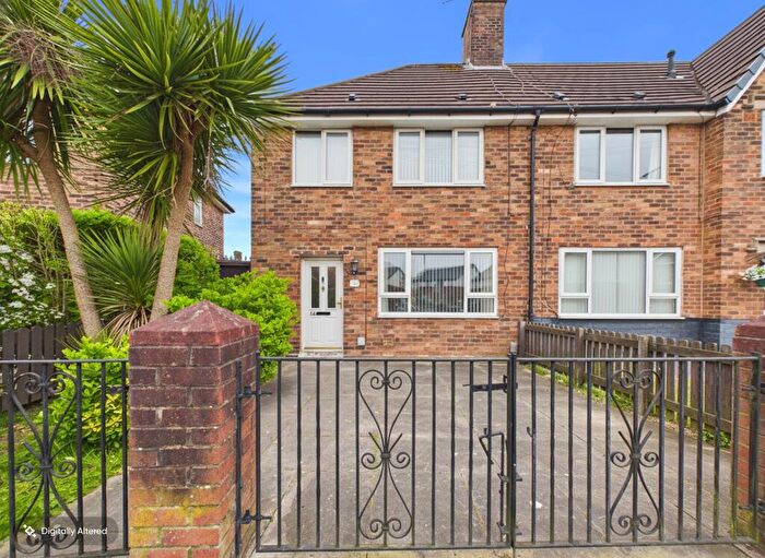 3 Bedroom End Of Terrace House For Sale In Astley Road, Huyton, L36