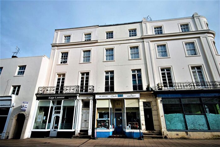 2 Bedroom Flat To Rent In Bath Street, Leamington Spa, CV31
