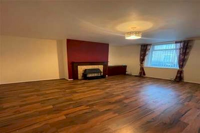 3 Bedroom House To Rent In Cog Lane, BB11