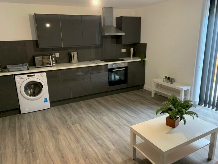 2 Bedroom Apartment To Rent In Henry Road, Lenton, NG7