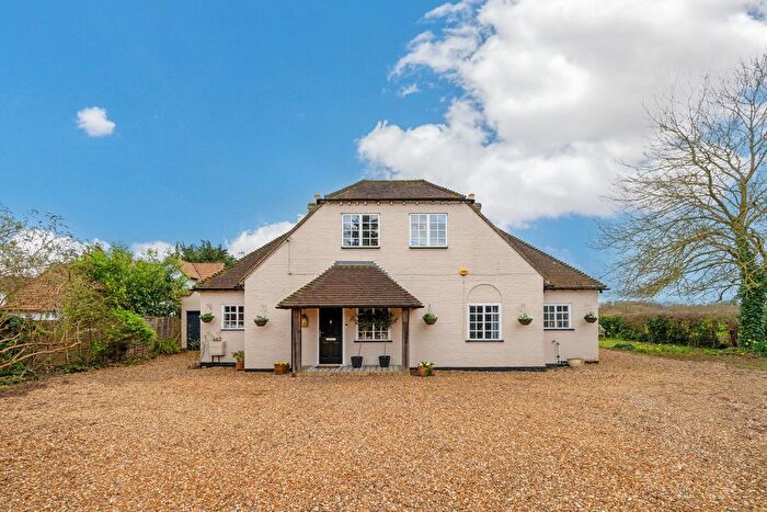 6 Bedroom Detached House For Sale In Marlow Road Bourne End, Buckinghamshire, SL8