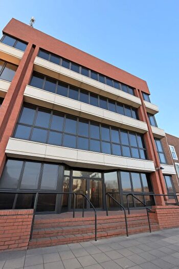 1 Bedroom Semi Detached House To Rent In Summit House K T Hanger Lane, Wembley, W5