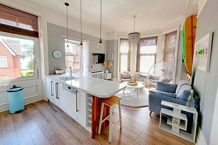 2 Bedroom Flat To Rent In Bournemouth, BH2