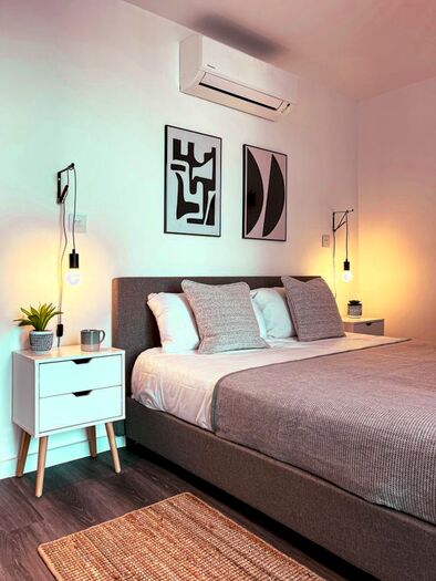 1 Bedroom Flat To Rent In Windmill Road, Brentford, TW8