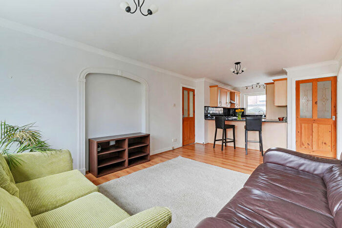 2 Bedroom Apartment To Rent In Brincliffe Court, Nether Edge Road, S7