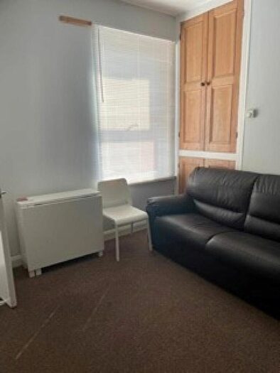 4 Bedroom House To Rent In City Road, Dunkirk, Nottingham, Nottinghamshire, NG7