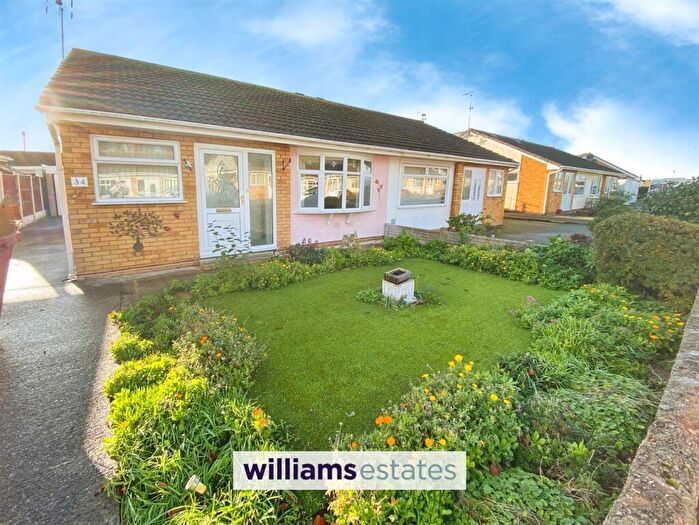 2 Bedroom Semi-Detached Bungalow For Sale In Winchester Drive, Prestatyn, LL19