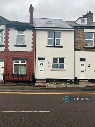 3 Bedroom Terraced House To Rent In Royston, Barnsley, S71