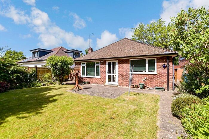 2 Bedroom Detached Bungalow For Sale In Williams Place, Ewhurst, Cranleigh, Surrey, GU6