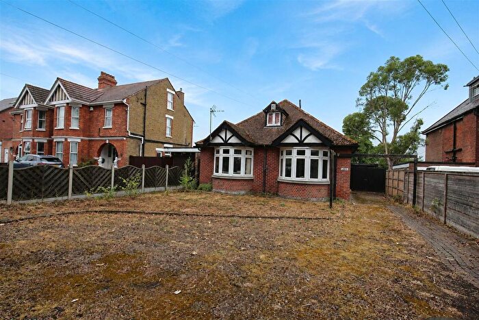 4 Bedroom Detached Bungalow For Sale In Loose Road, Maidstone, ME15