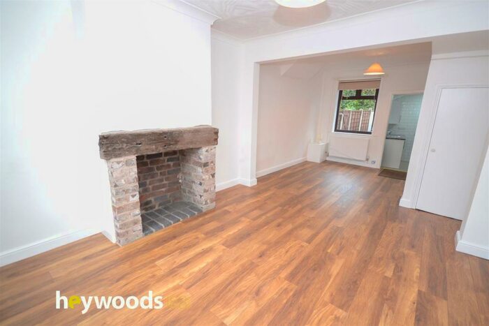 2 Bedroom Terraced House To Rent In West Street, Newcastle-under-Lyme, ST5