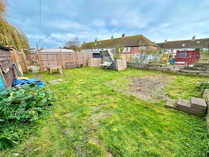 2 Bedroom Bungalow For Sale In Fernhill Avenue, Weymouth, DT4