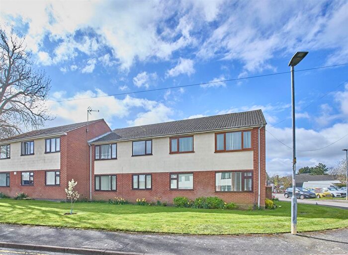 1 Bedroom Flat To Rent In Middlefield Court, Hinckley, LE10