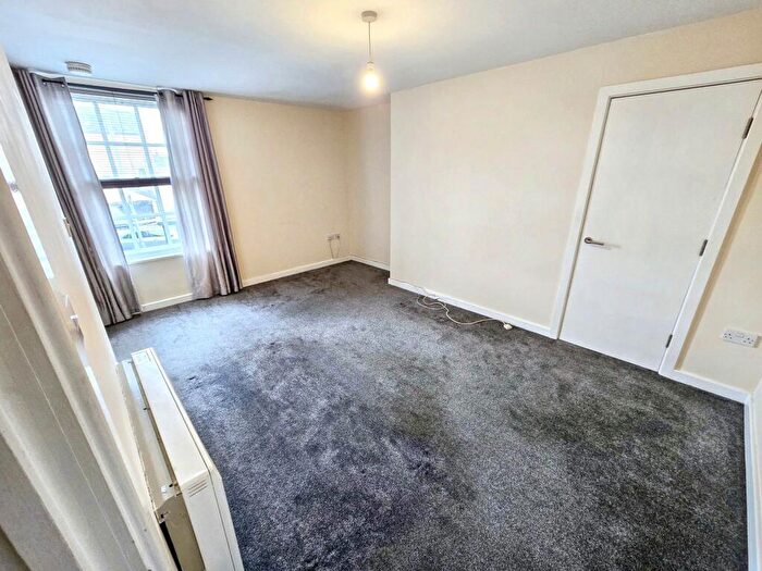 2 Bedroom Apartment To Rent In Priestpopple, Hexham, Northumberland, NE46