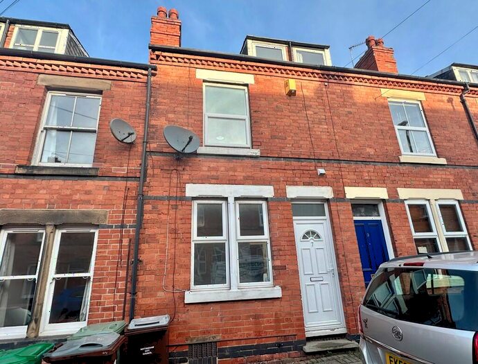 4 Bedroom Terraced House To Rent In Lord Street, Nottingham, NG2