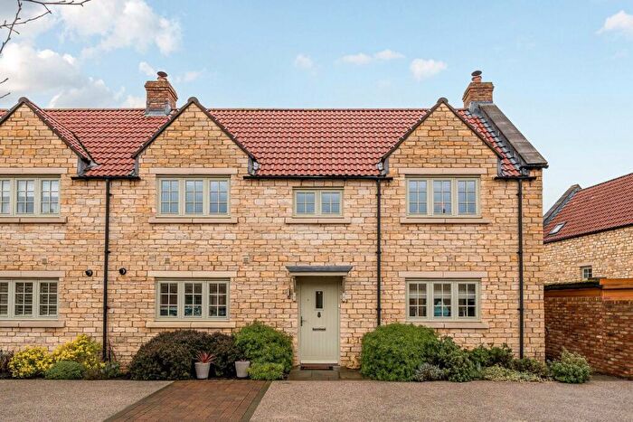 3 Bedroom End Of Terrace House For Sale In Turnstone Close, Rode, Frome, BA11