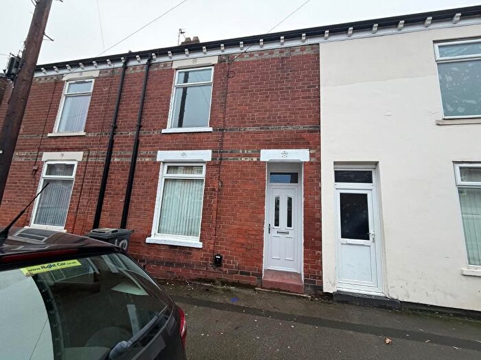 2 Bedroom Terraced House To Rent In Estcourt Street, Hull, HU9