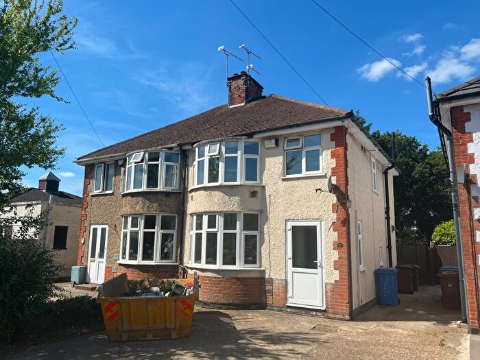 3 Bedroom Semi-Detached House To Rent In Heath Road, Ipswich, IP4