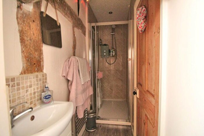 2 Bedroom Cottage For Sale In Sun Street, Potton, SG19