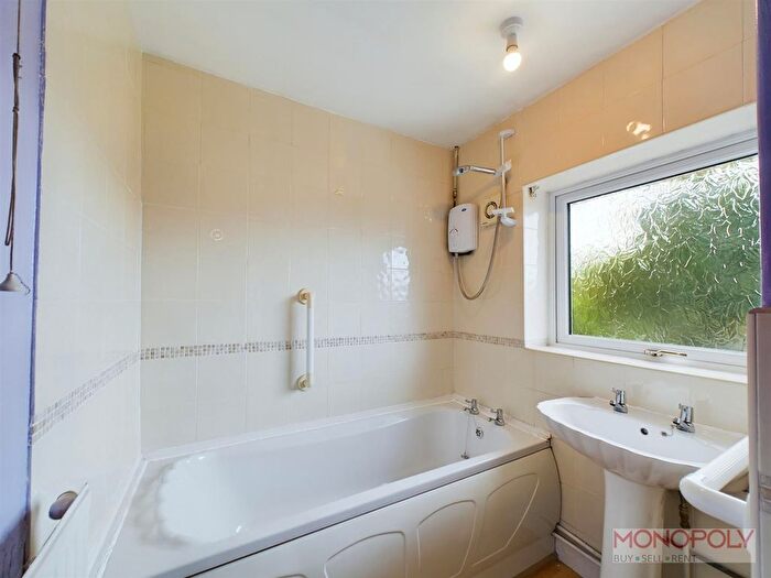 3 Bedroom End Of Terrace House For Sale In Plas Madoc, Overton, Wrexham, LL13