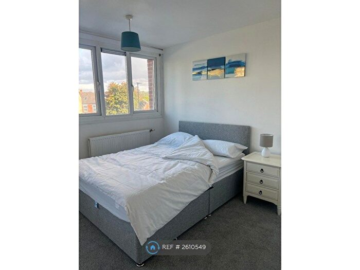 1 Bedroom Flat To Rent In Club Garden Road, Sheffield, S11