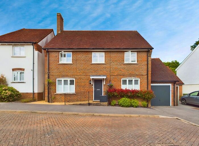 4 Bedroom Detached House For Sale In Trinity Fields, Lower Beeding, Horsham, RH13