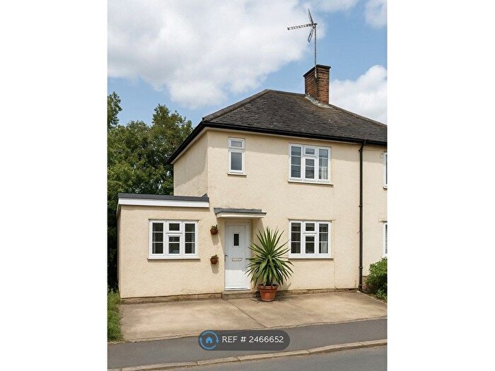 4 Bedroom Semi-Detached House To Rent In Potters Bar, Potters Bar, EN6
